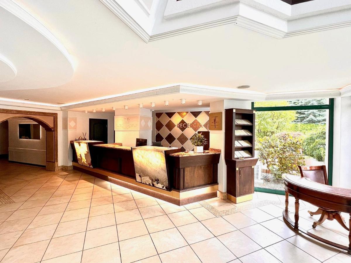 Papuga Park Hotel Wellness Marrakesz & Spa Bielsko-Biała Extérieur photo