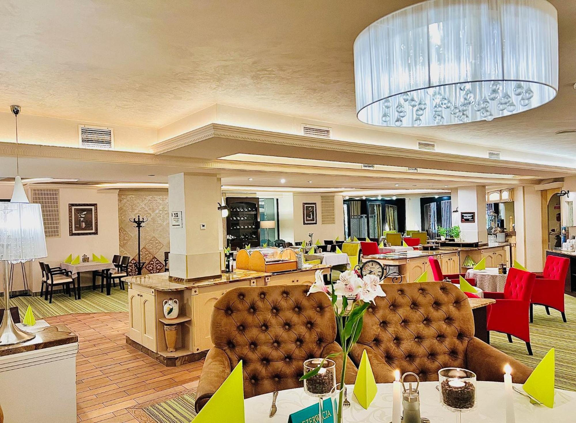 Papuga Park Hotel Wellness Marrakesz & Spa Bielsko-Biała Extérieur photo