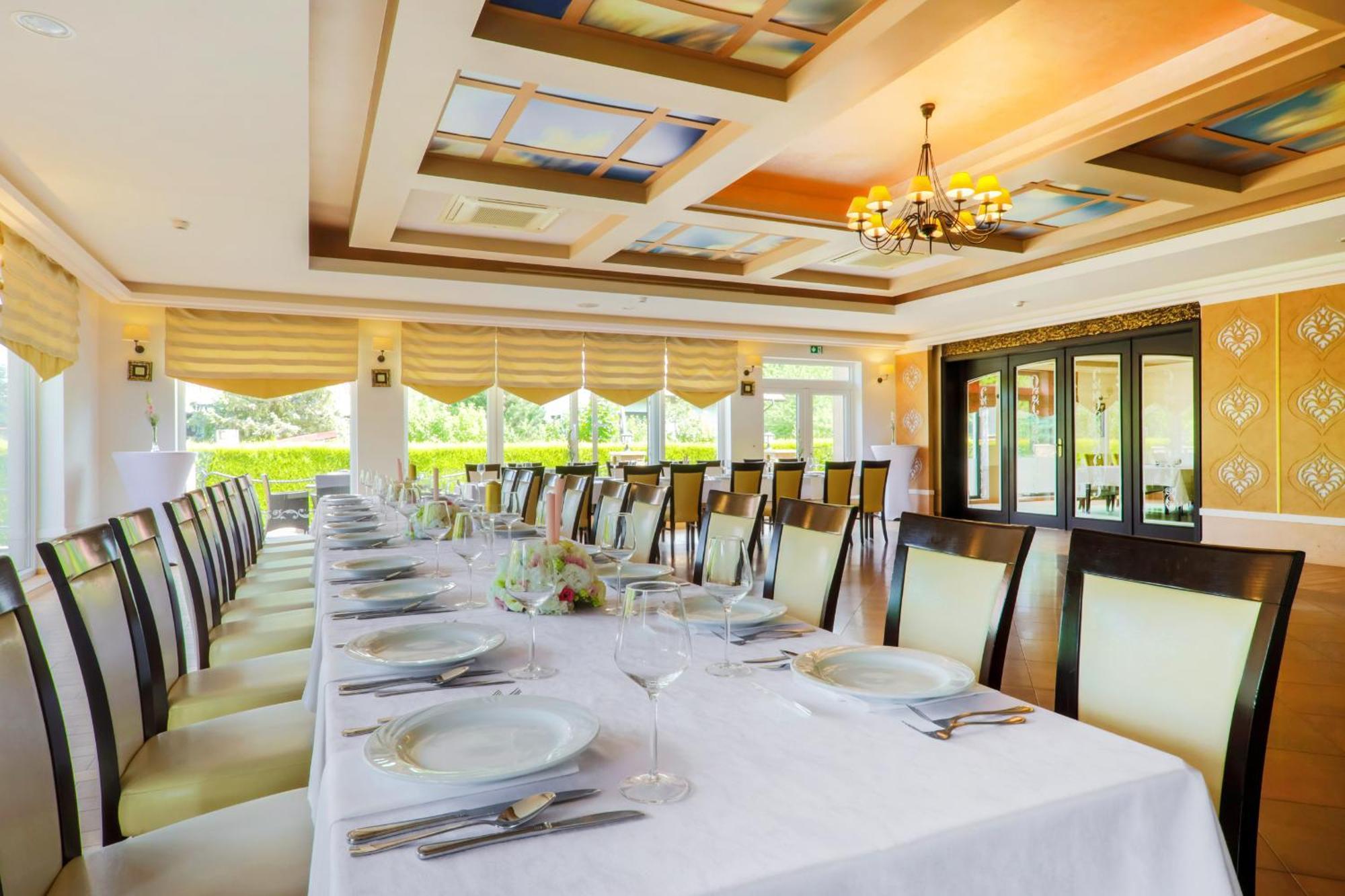 Papuga Park Hotel Wellness Marrakesz & Spa Bielsko-Biała Extérieur photo