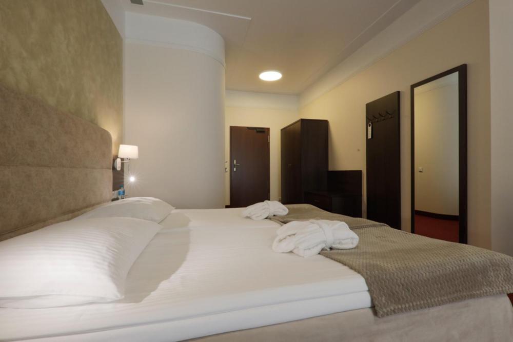 Papuga Park Hotel Wellness Marrakesz & Spa Bielsko-Biała Extérieur photo