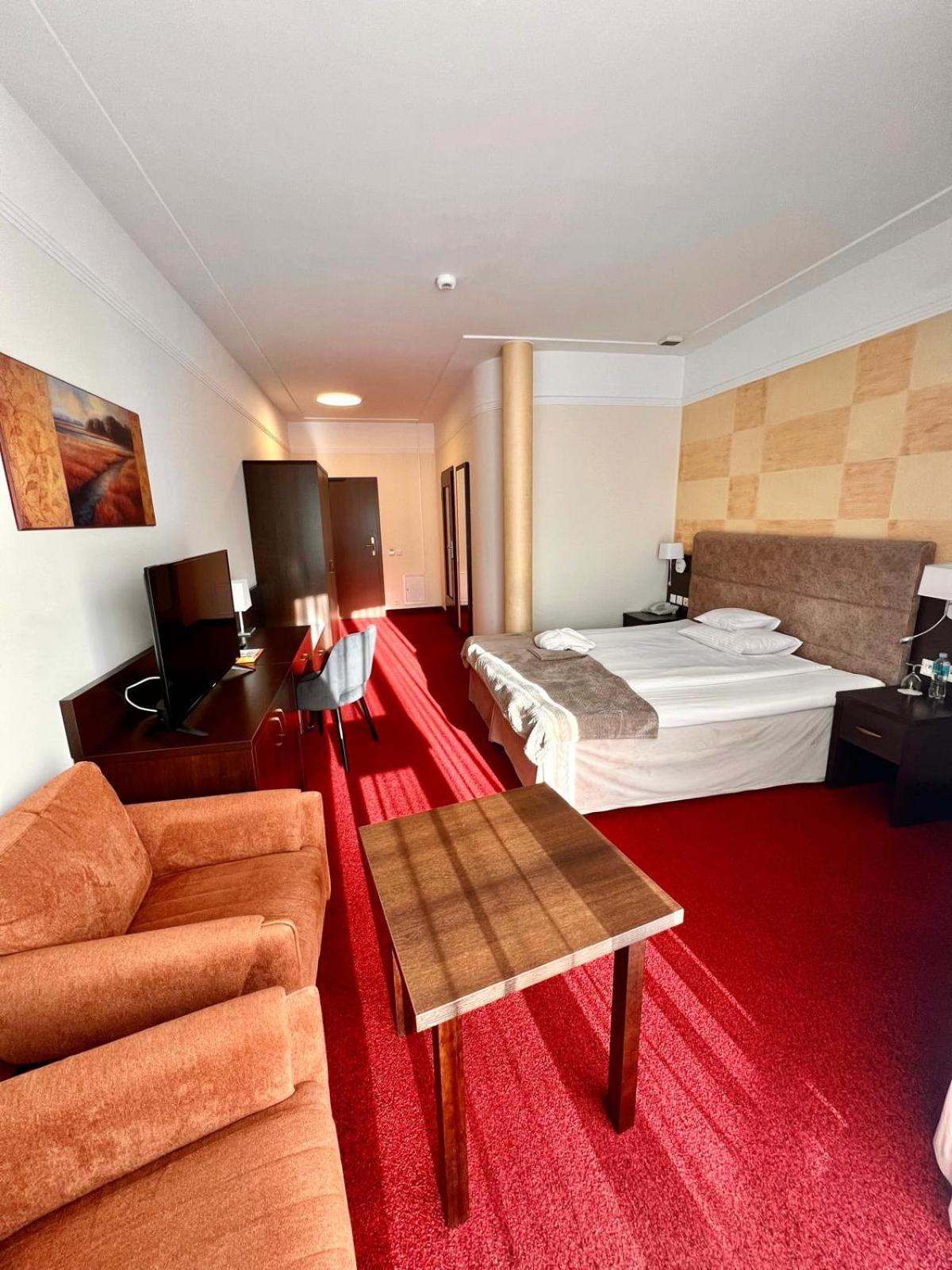 Papuga Park Hotel Wellness Marrakesz & Spa Bielsko-Biała Extérieur photo